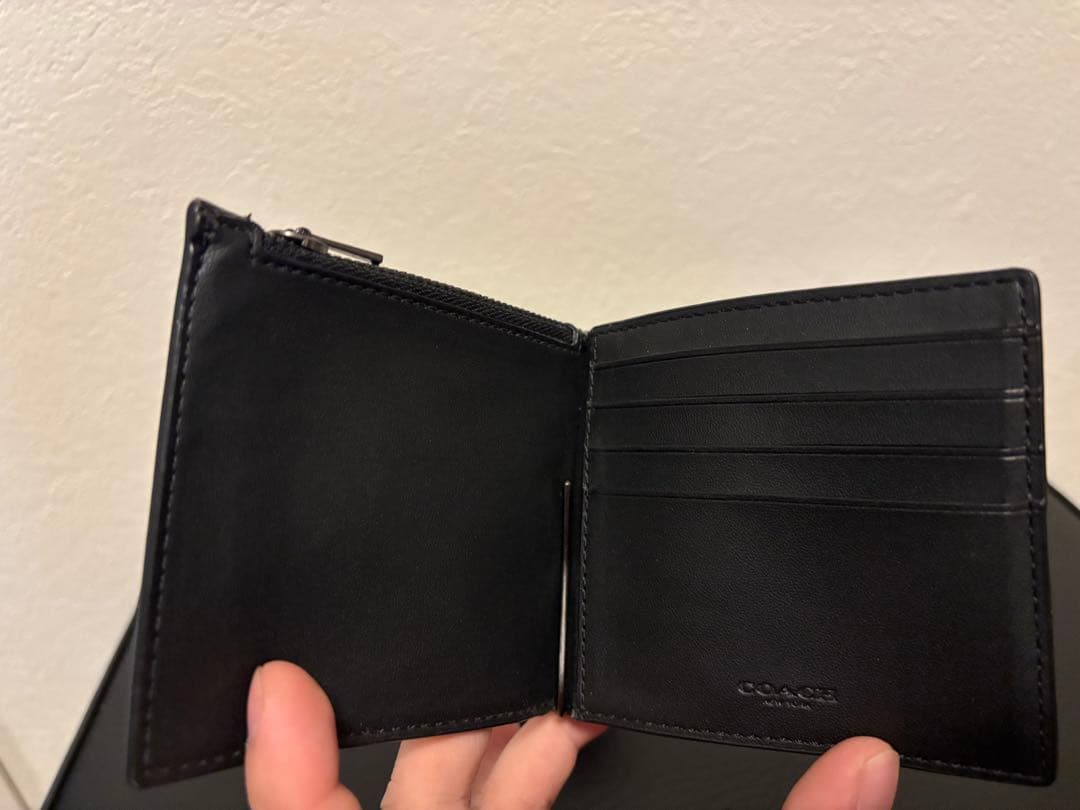 【COACH】メンズ 二つ折り財布 マネークリップ 小銭入れ付　値下げしました。