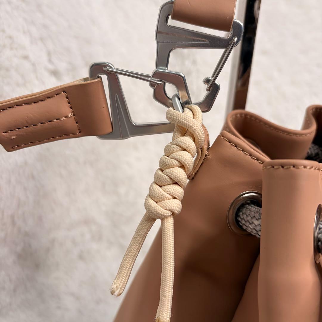 F/CEエフシーイー テックレザー 撥水加工ドローストリングバッグ　ベージュ