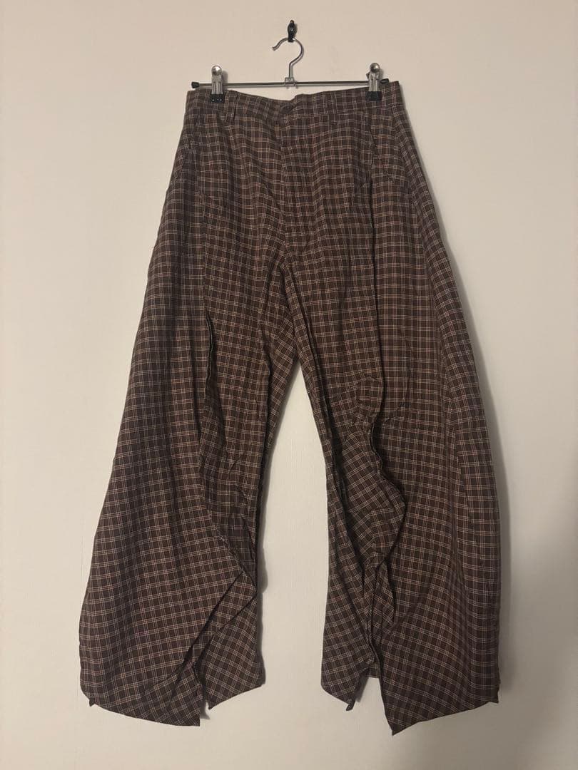 Knuth Marf クヌースマーフ　slit deformed pants