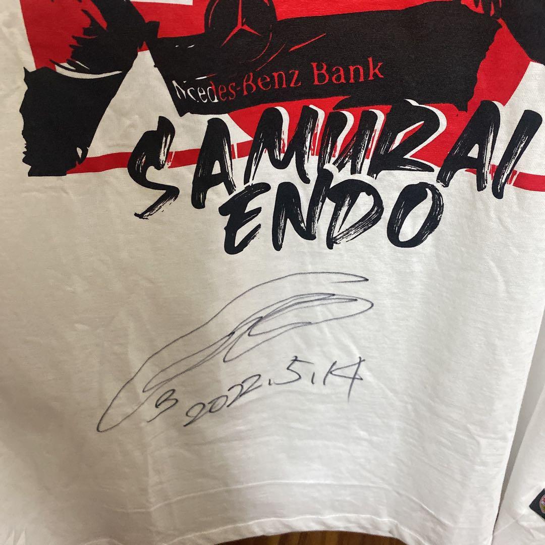 遠藤航　直筆サインTシャツ　日本代表　シュツットガルト　リヴァプール　サッカー