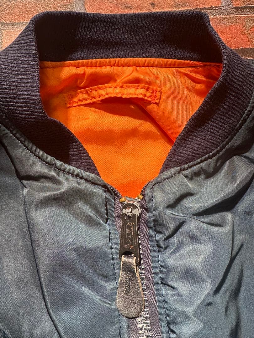 週末限定値下げALPHA 90s USA MA-1 L ネイビー