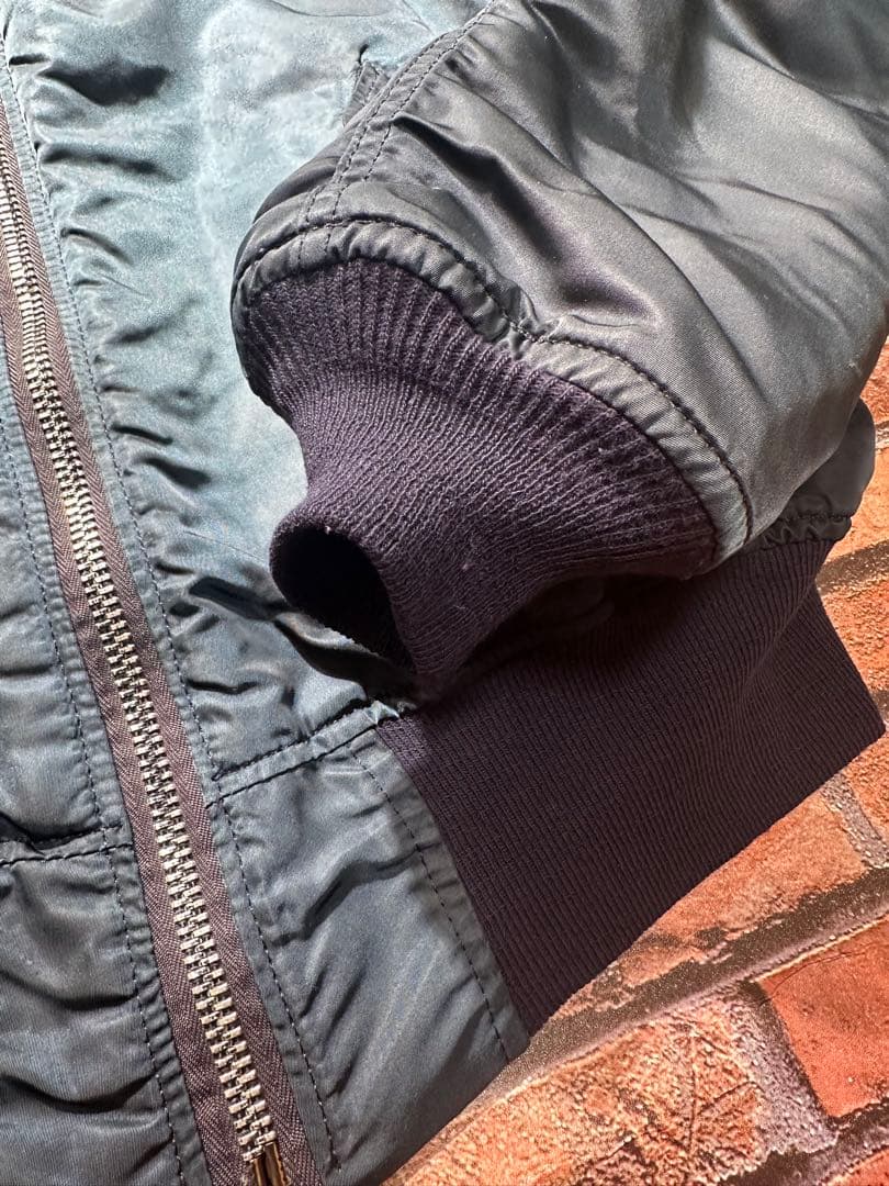 週末限定値下げALPHA 90s USA MA-1 L ネイビー