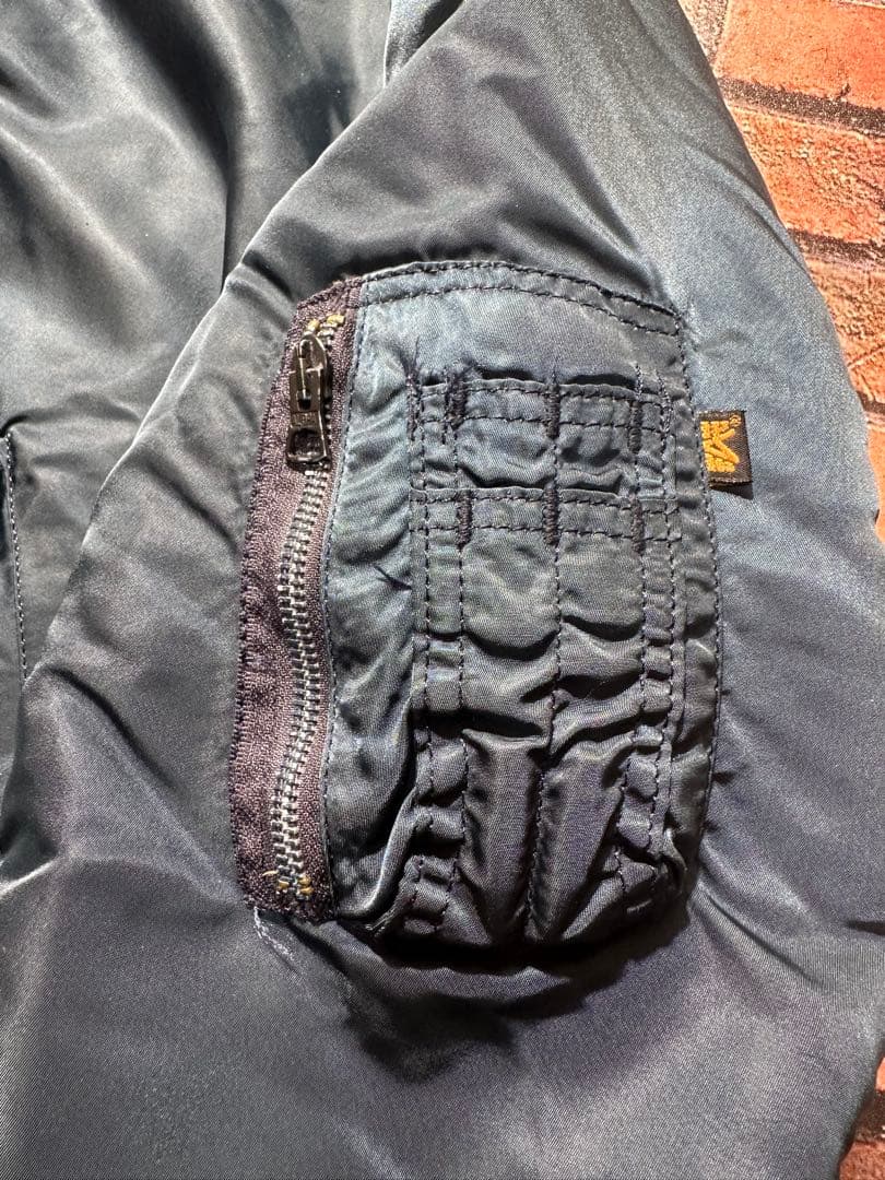 週末限定値下げALPHA 90s USA MA-1 L ネイビー