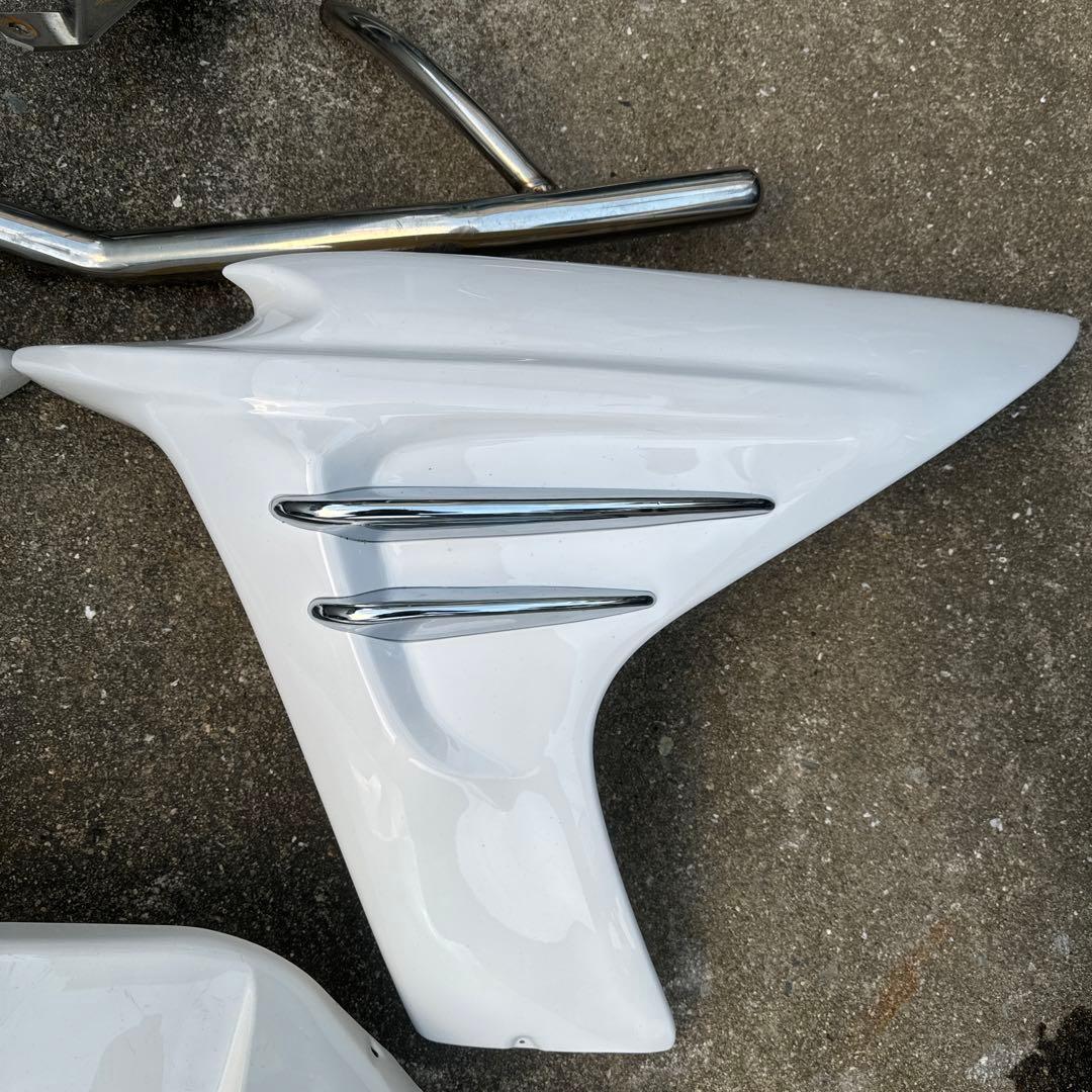 ヤマハ　マジェスティ250 外装　ホワイト