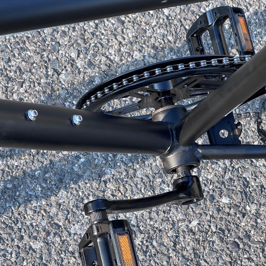 クロスバイク　26インチ　アルミブレードホイール　後付け7段変速　タイヤ新品　黒