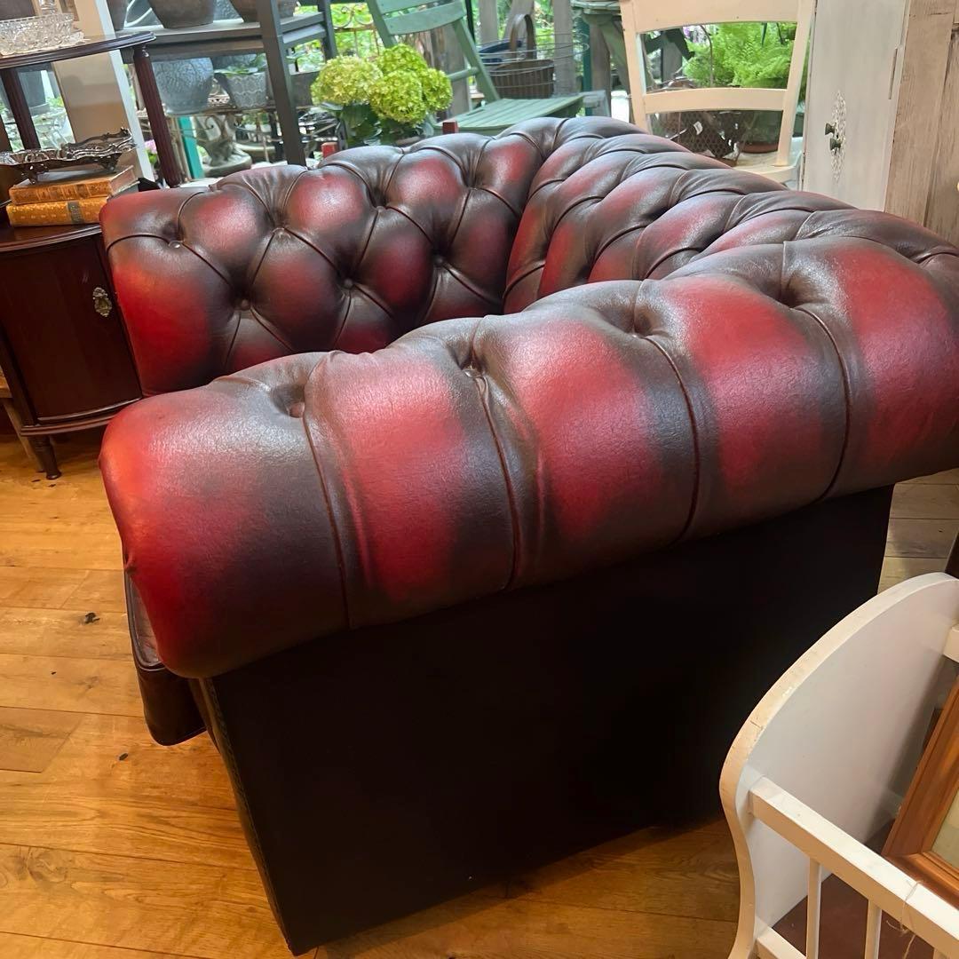 英国ヴィンテージクラシックレザー チェスターフィールド赤褐色