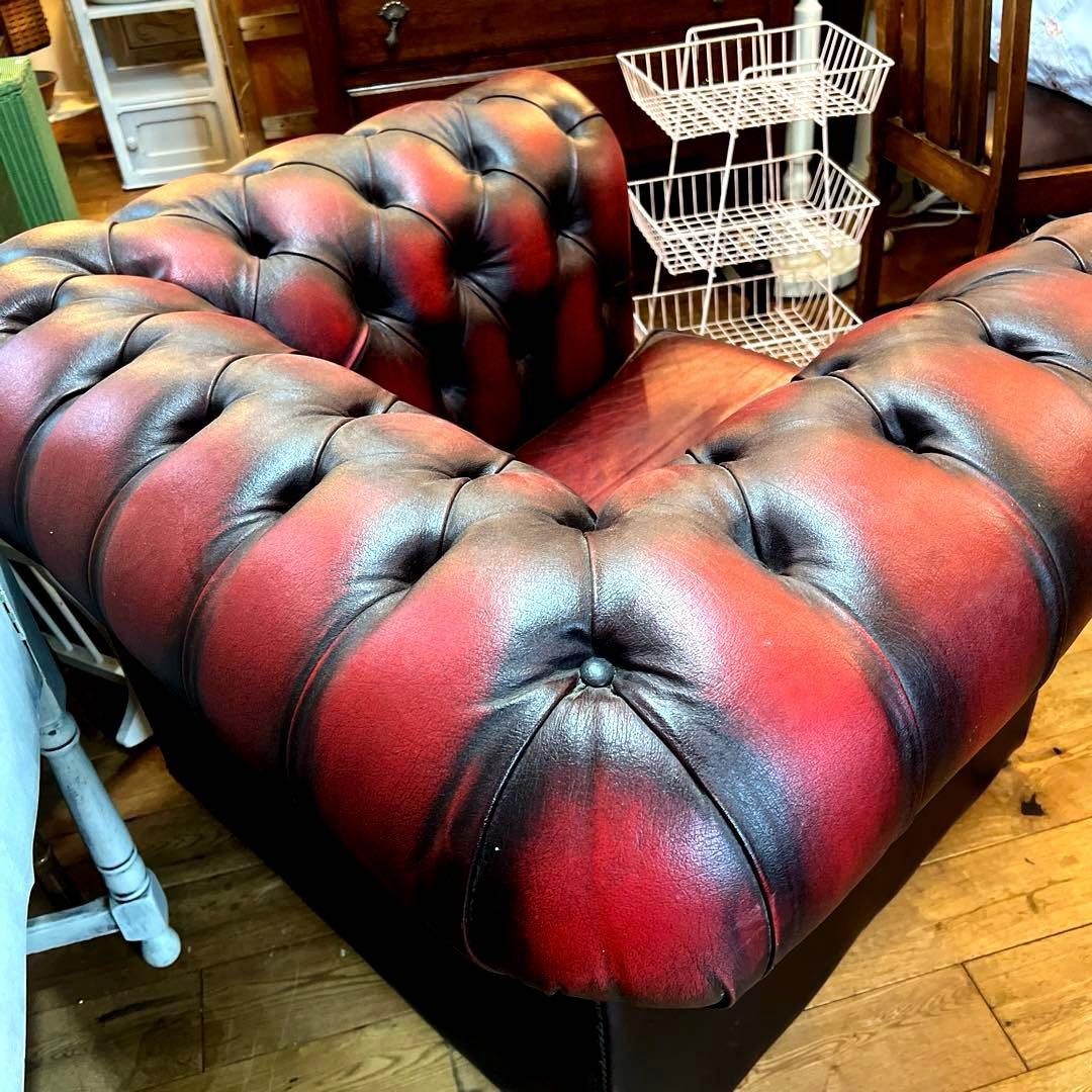 英国ヴィンテージクラシックレザー チェスターフィールド赤褐色