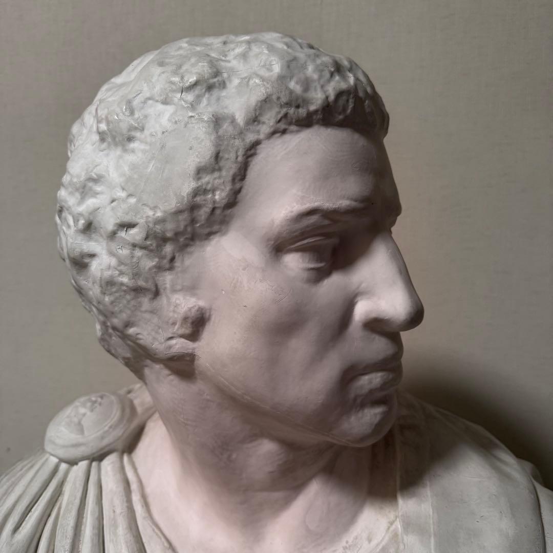 石膏 美術品 白