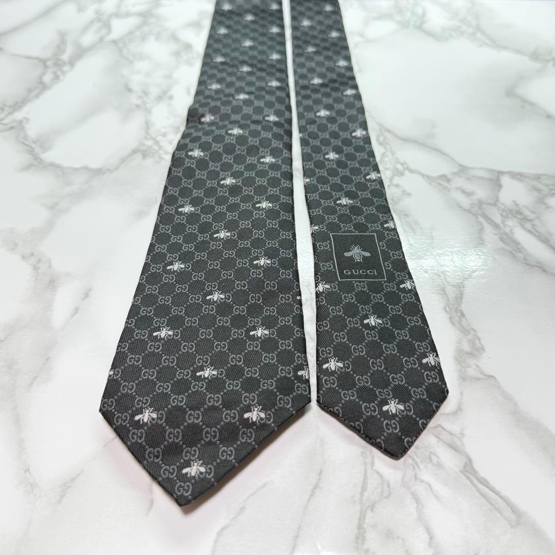 ✨極美品✨ 近年モデル GUCCI ネクタイ シルク100% GG柄 蜂 黒