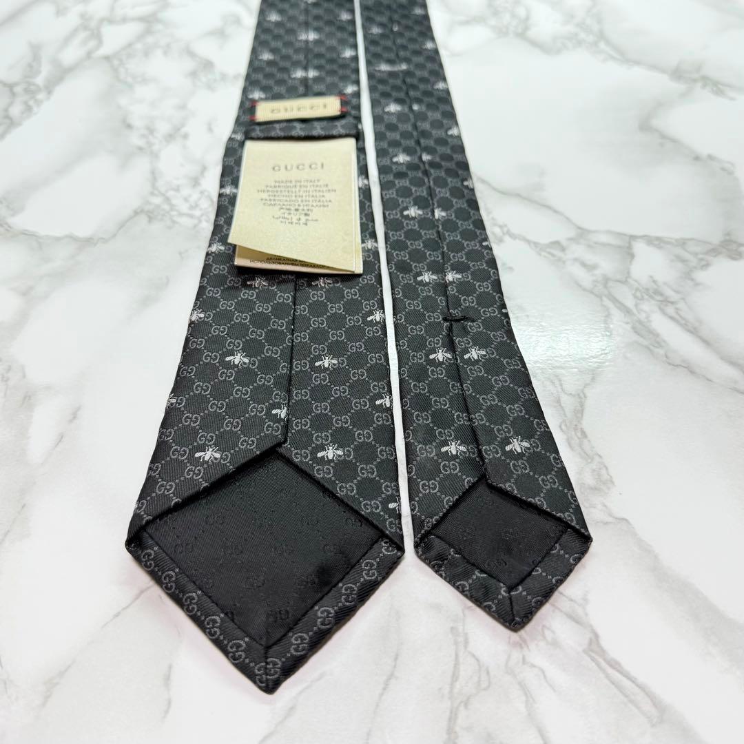 ✨極美品✨ 近年モデル GUCCI ネクタイ シルク100% GG柄 蜂 黒