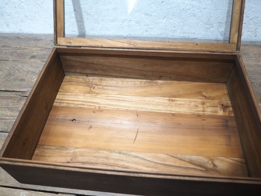 1315 アンティーク　蓋付の木製ガラスケース　木箱　掛け時計　レトロ　古家具