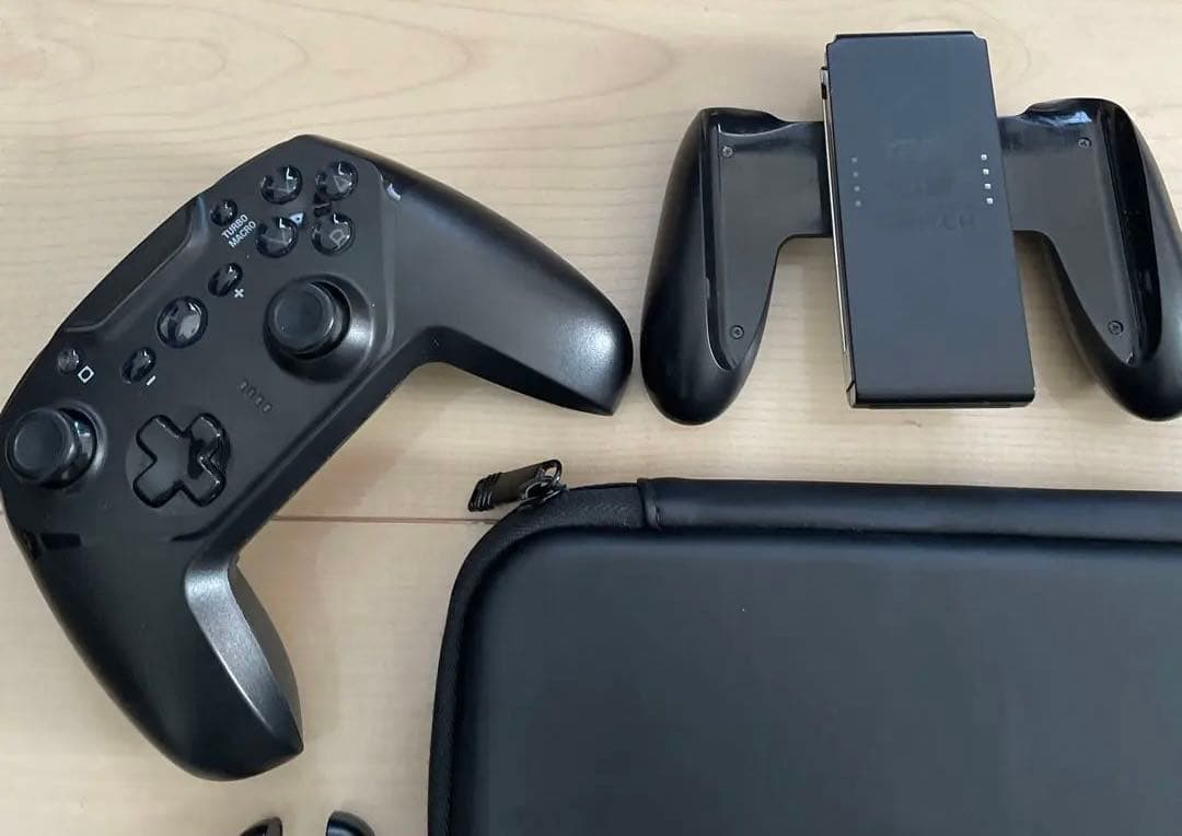 Switch本体 ケース　プロコン　ハンドル　ストラップ　まとめ売り