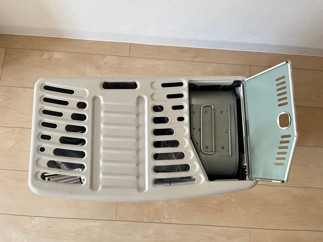 トヨトミ RC-S28N ストーブ ホワイト　2023年製