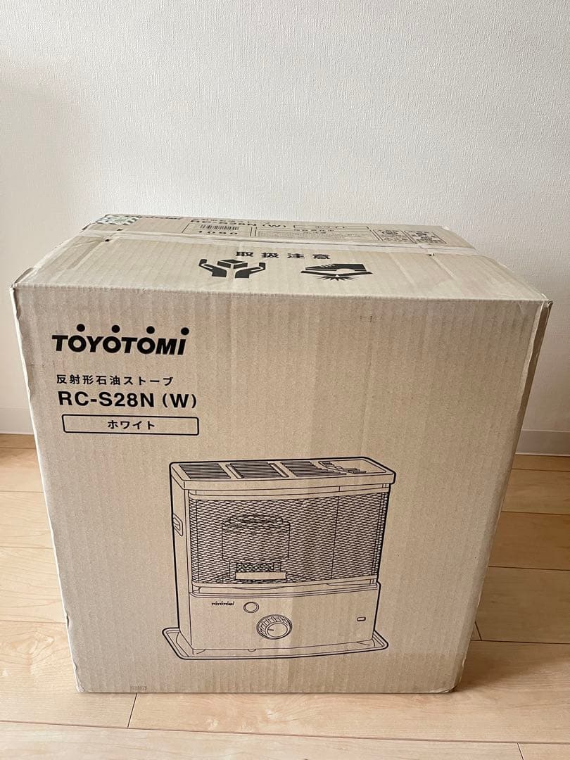 トヨトミ RC-S28N ストーブ ホワイト　2023年製