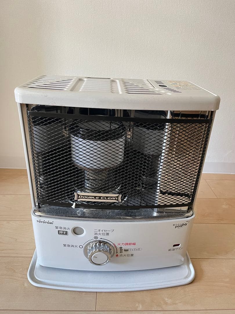 トヨトミ RC-S28N ストーブ ホワイト　2023年製
