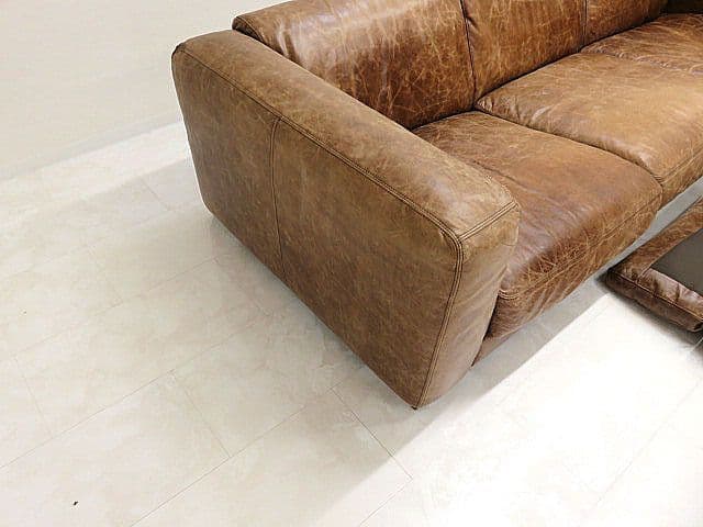 英国ヴィンテージスタイル総革カウチソファ　フェザークッション/ダメージ仕上げ