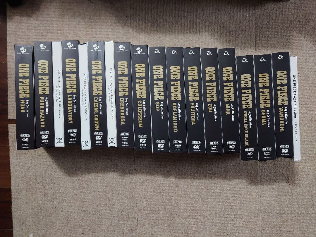 ONEPIECEログコレクション44本セット+FILMレッド+未開封のオマケ多数