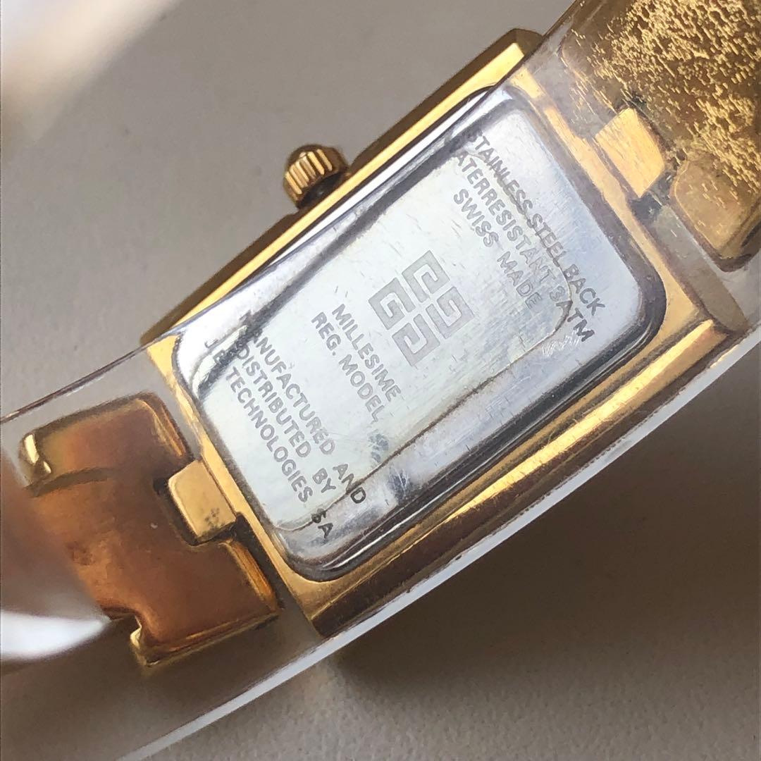 【極美品】GIVENCHY 12pダイヤ 電池新品　　ゴールド アナログ腕時計