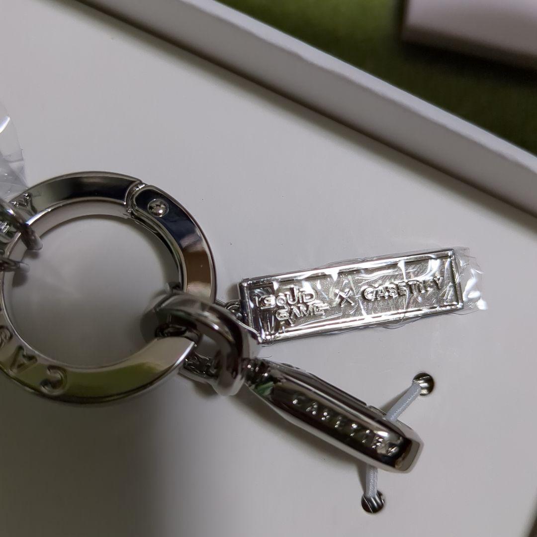 CASETiFY　ストラップとストラップカード