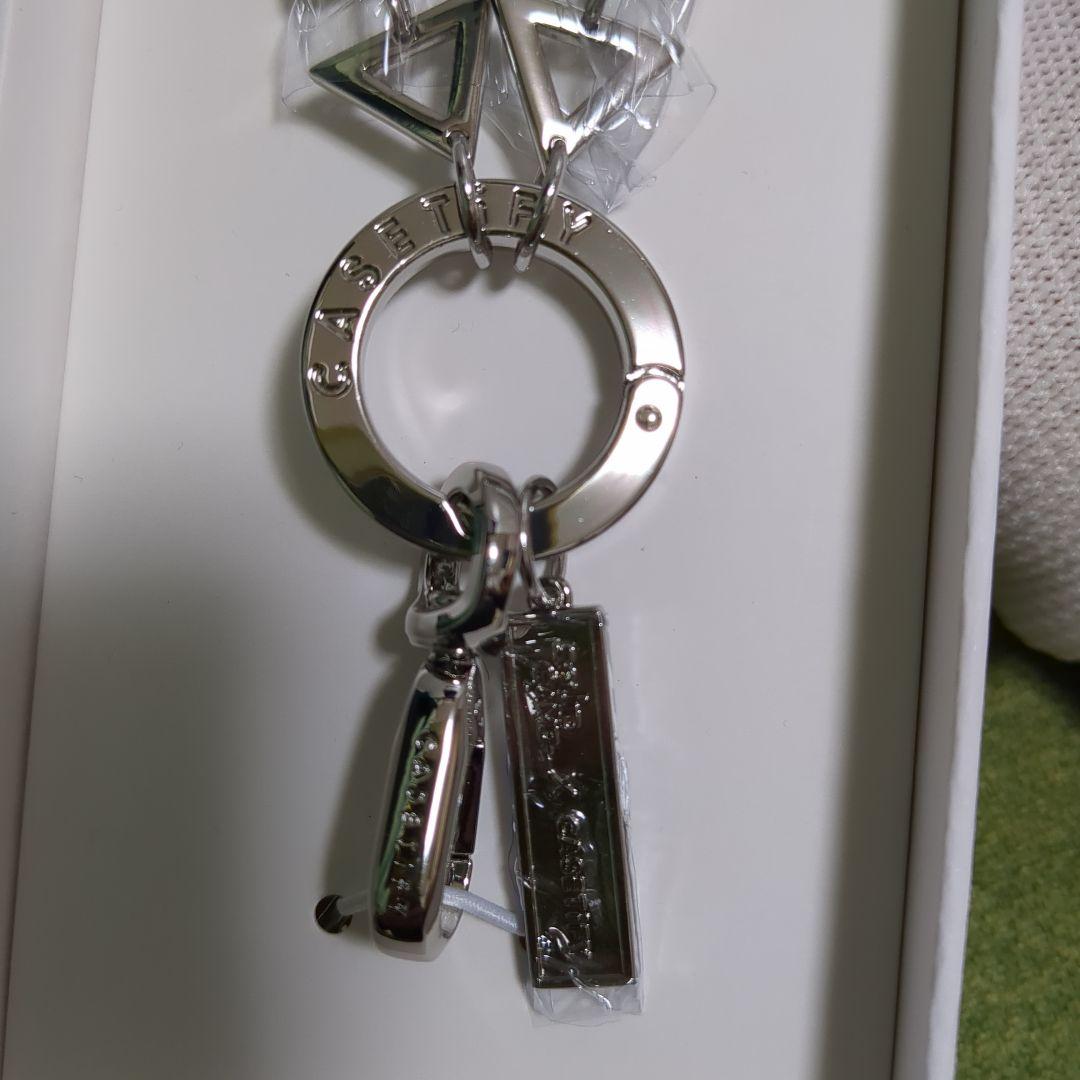 CASETiFY　ストラップとストラップカード