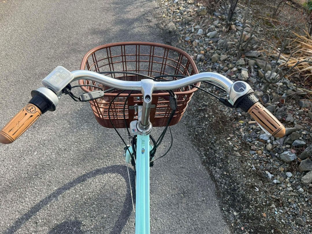 水色 シティサイクル 26インチ 前面バスケット付き