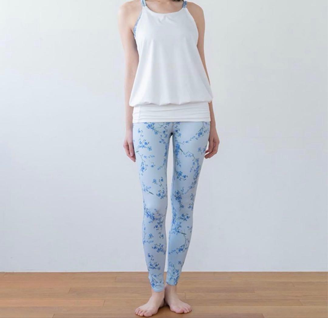 LLサイズ　新品 SUKALA　スプリングフラワー　ラバ　ヨガウェア