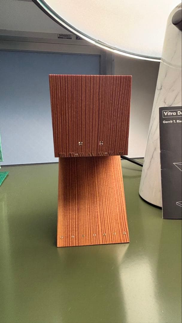 vitra ヴィトラ ミニチュアコレクション Zig Zag Stoel