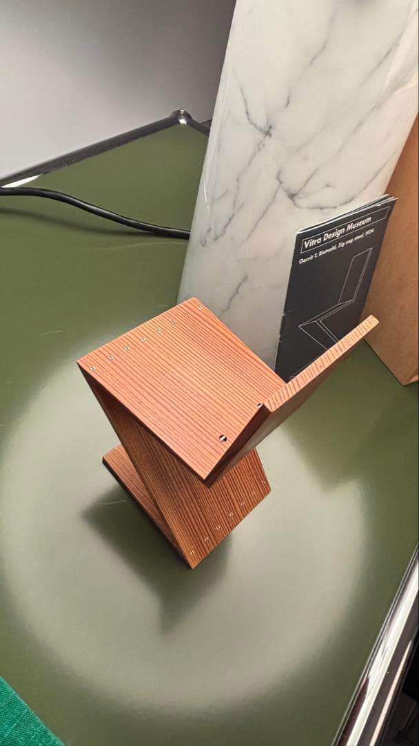 vitra ヴィトラ ミニチュアコレクション Zig Zag Stoel