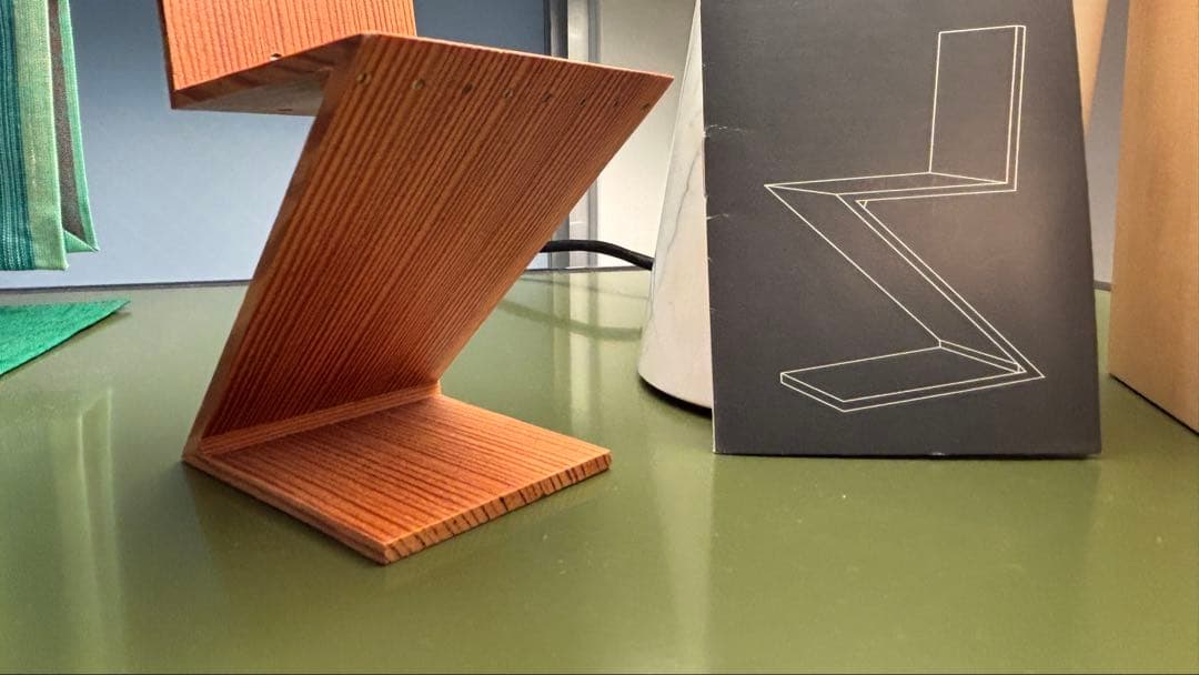 vitra ヴィトラ ミニチュアコレクション Zig Zag Stoel