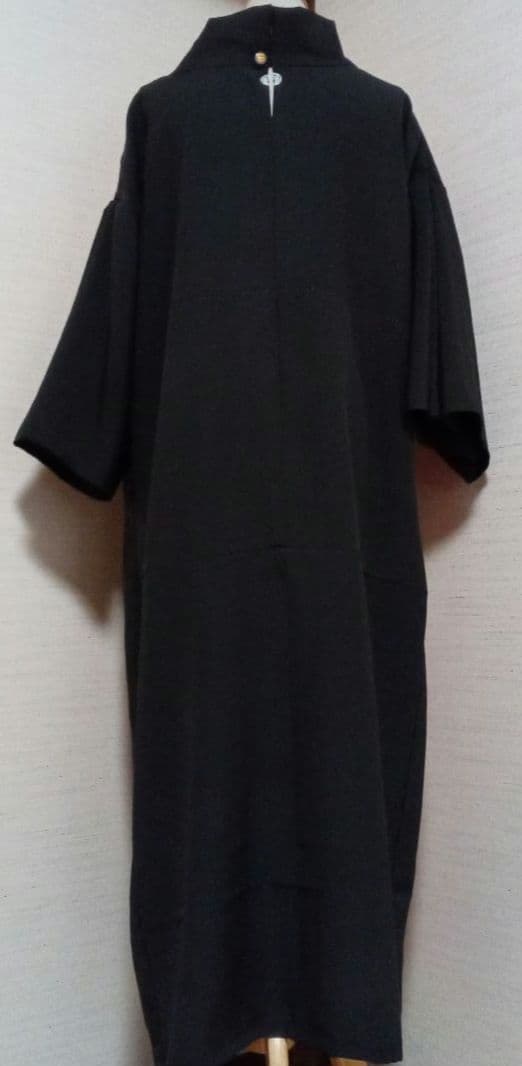 黒留袖リメイクワンピース 華やかな金彩　ゴージャス