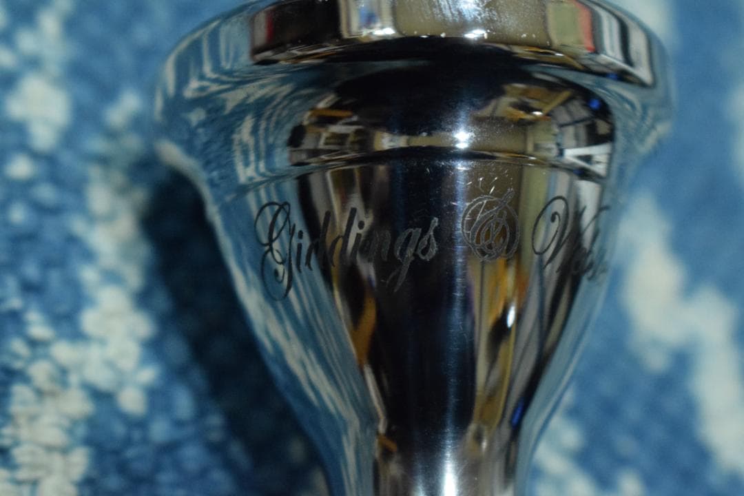 Giddings Mouthpieces Taku Tuba ケース付き