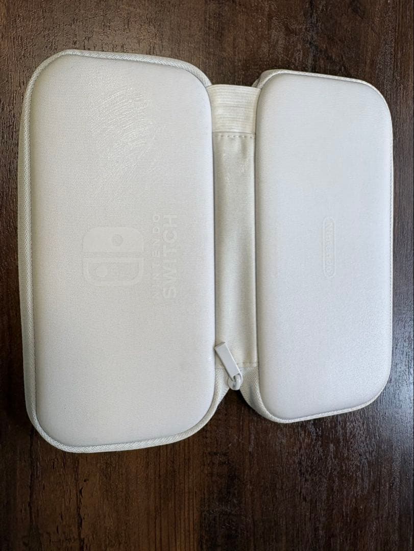 Nintendo Switch Lite イエロー 本体　ゲーム　任天堂