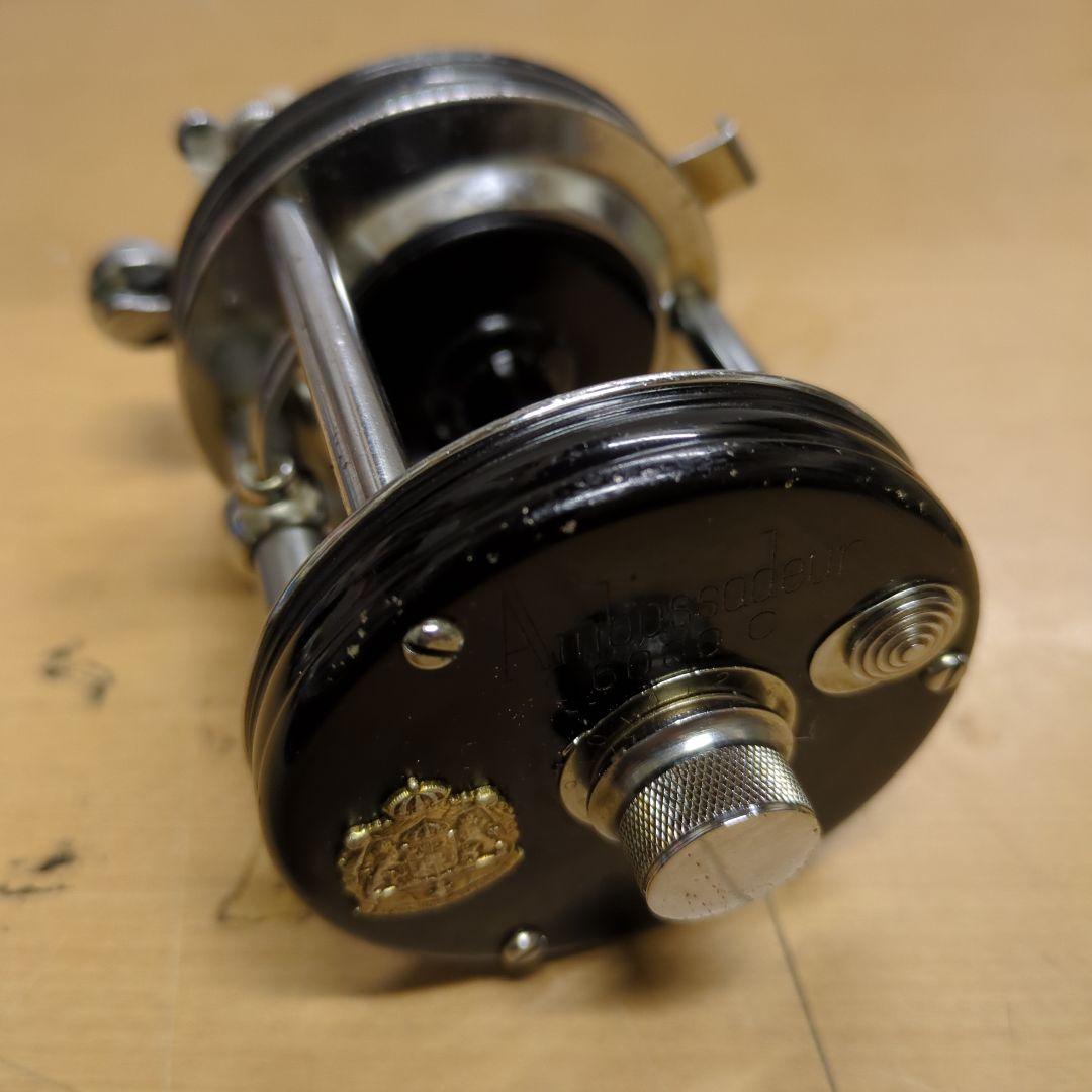 アンバサダー 6000 C ベイトリール ケース付き