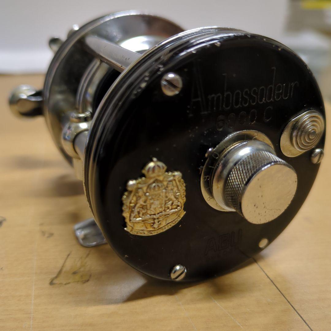 アンバサダー 6000 C ベイトリール ケース付き