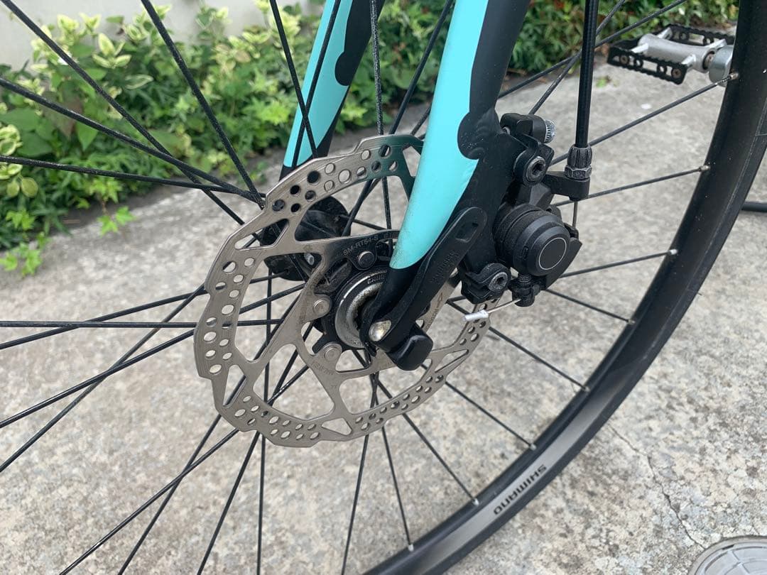 ほぼ新品 Bianchi ロードバイク 105/Tiagra Disc