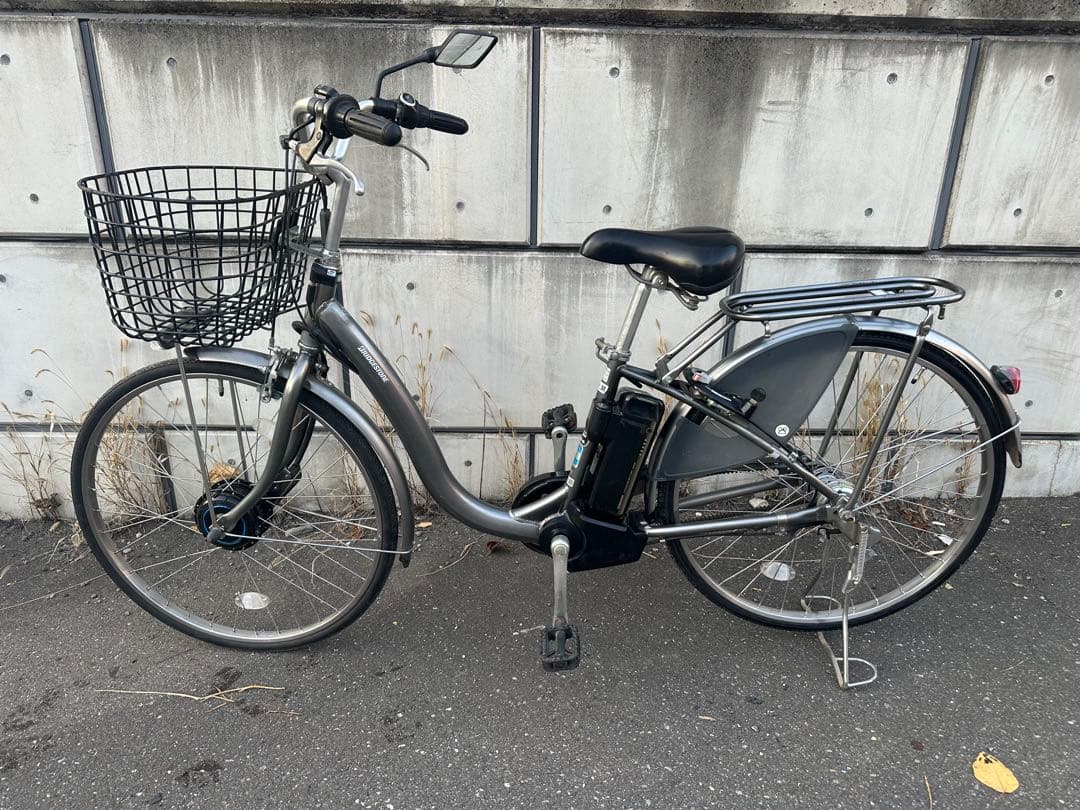 ブリヂストン電動アシスト自転車 グレー バスケット付き