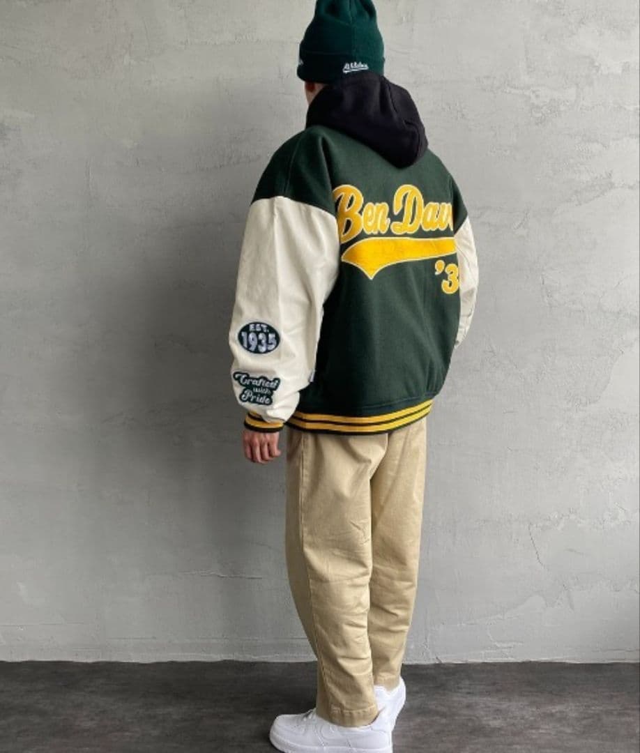 BEN DAVIS　ベンデイビス　スタジャン　リアルレザー　本革　刺繍　短丈