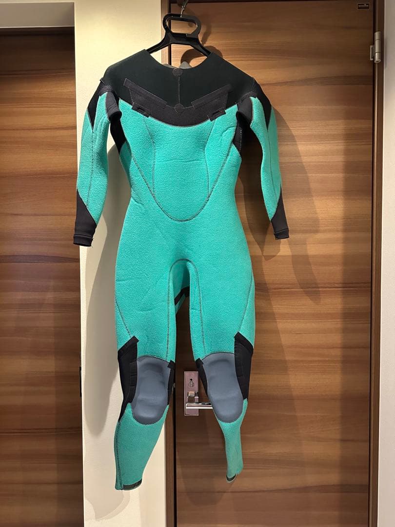 ［値下げしました］ O'Neill フルスーツ ブラック/ブルー