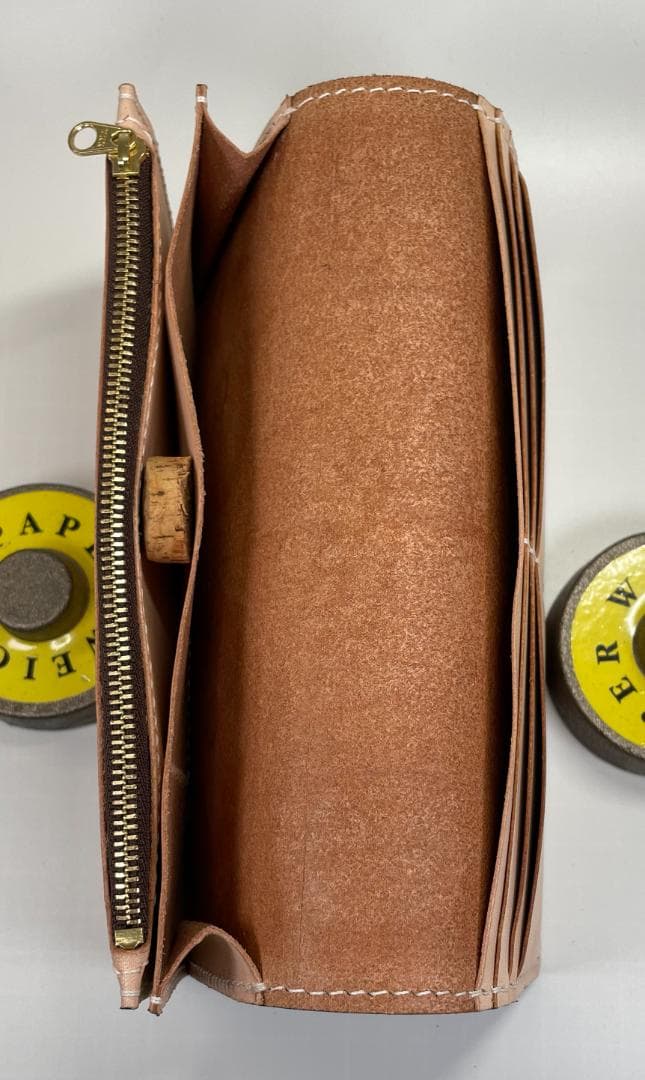 レザーカービングロングウォレット