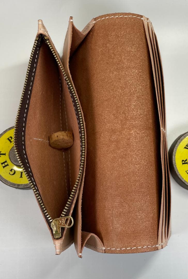 レザーカービングロングウォレット