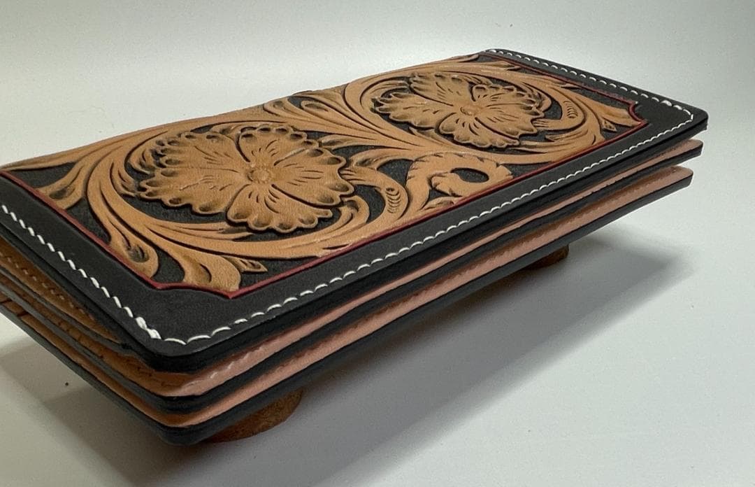 レザーカービングロングウォレット