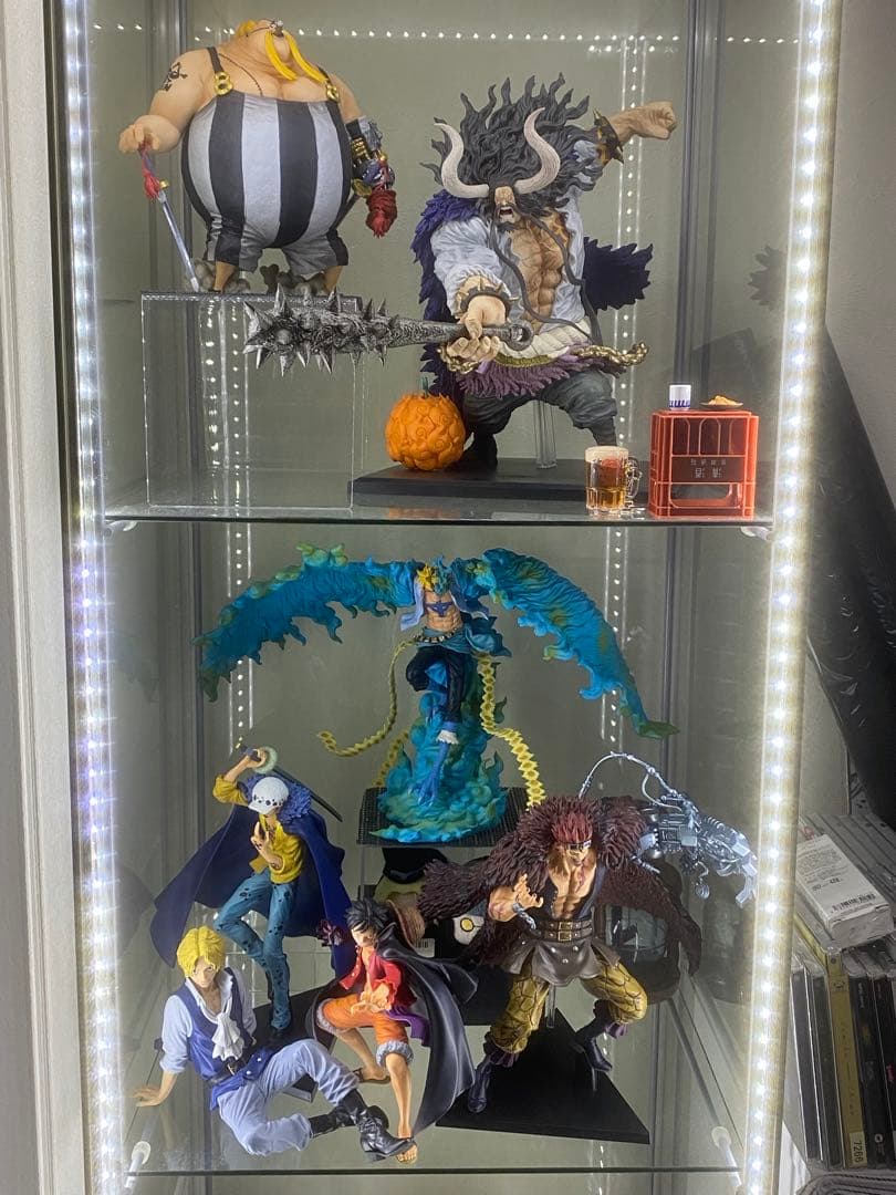 IKEA DETOLF ガラスケース