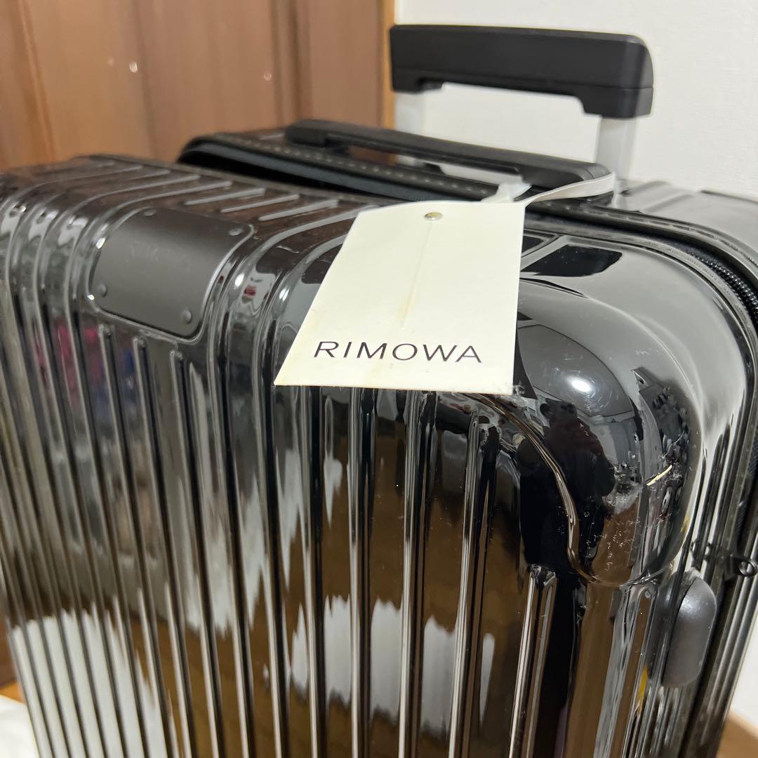 未使用品タグ付き　RIMOWA リモワESSENTIAL チェックインM 60ℓ