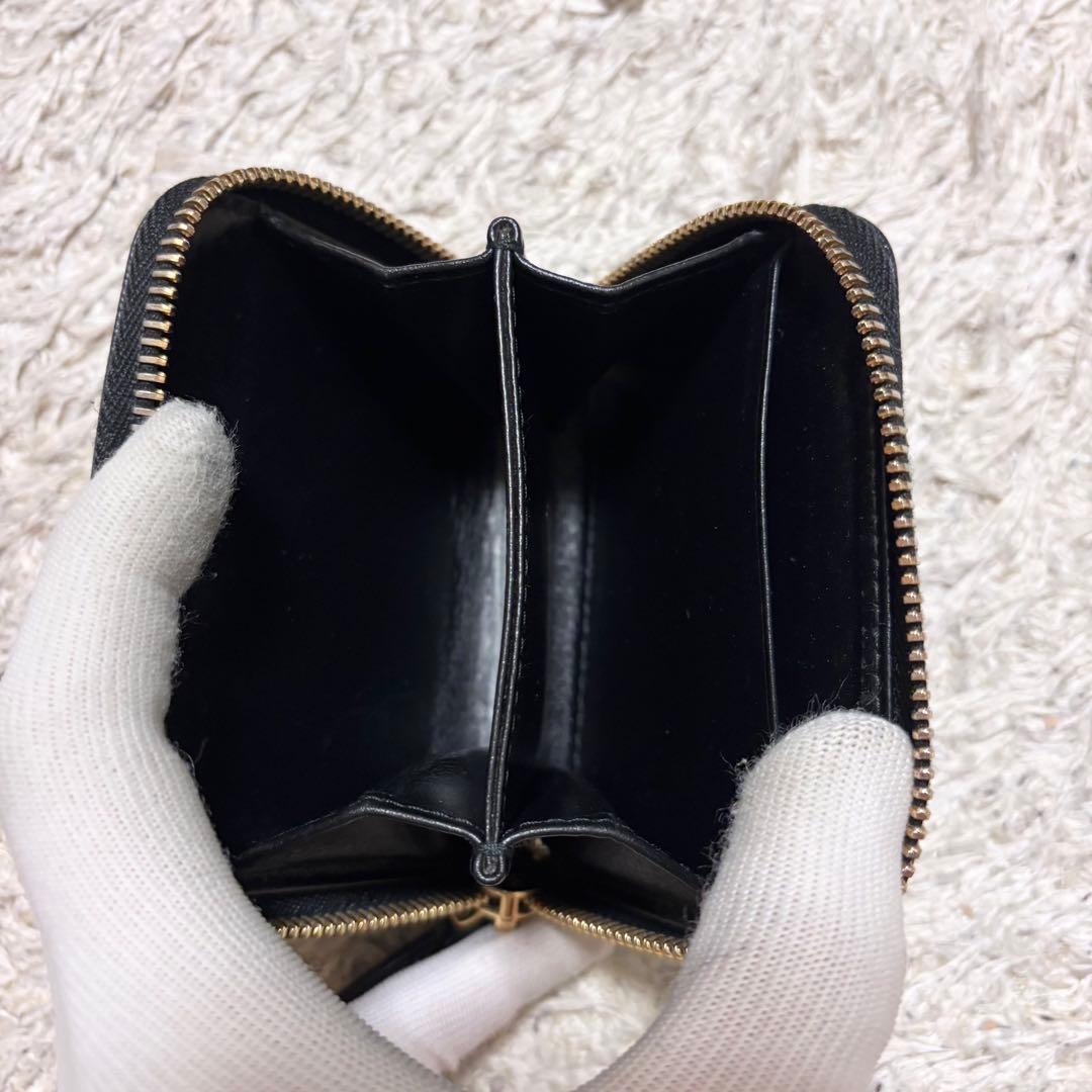 ✨美品✨PRADA プラダ　ブラック ケース　小銭入れ　金ロゴ
