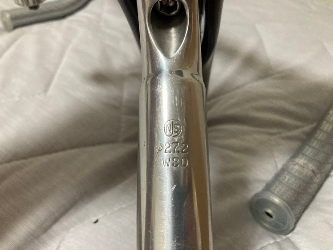 njsパーツ　ハンドルバー　シートポスト　ステム　サドル　セット