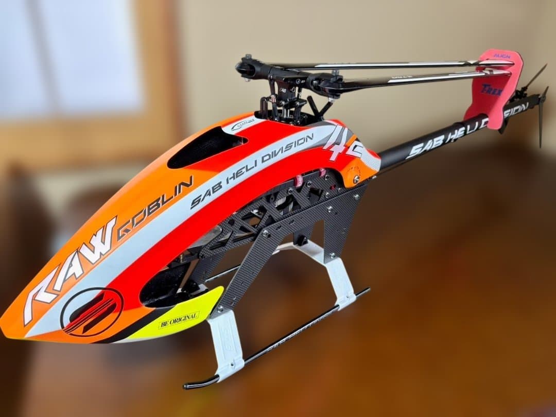 ラジコンヘリ SAB GOBLIN RAW 700 PIUMA 試験飛行のみ