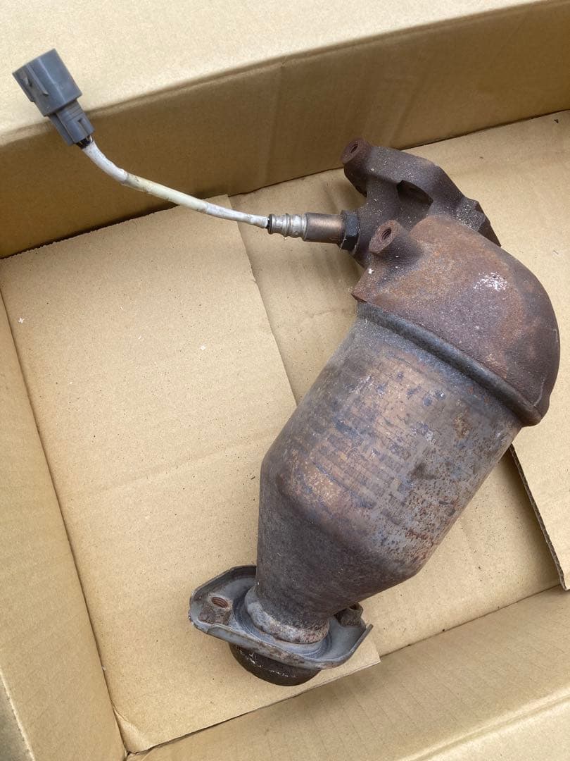 ダイハツ　触媒　キャナライザー