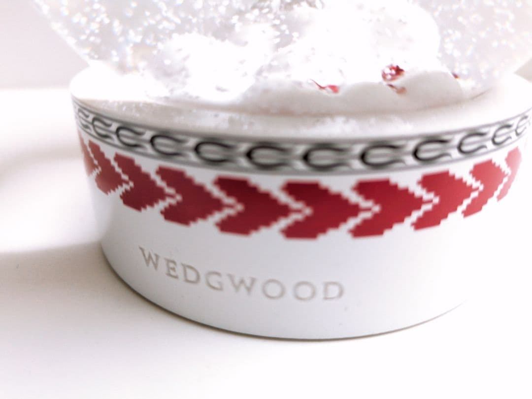 ウェッジウッド　スノードーム　ハート＆スノーグローブ