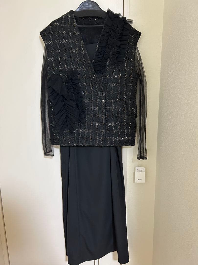 新品タグ付き　et.UNiVER オケージョンドレス　ブラック