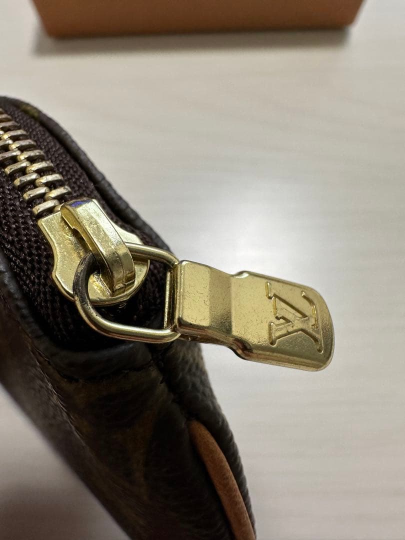 a.toaiku　LOUIS VUITTON モノグラム ケース